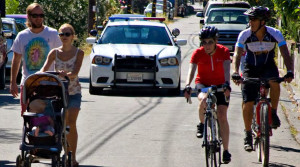 Users on Lansdale between San Anselmo and Faifax